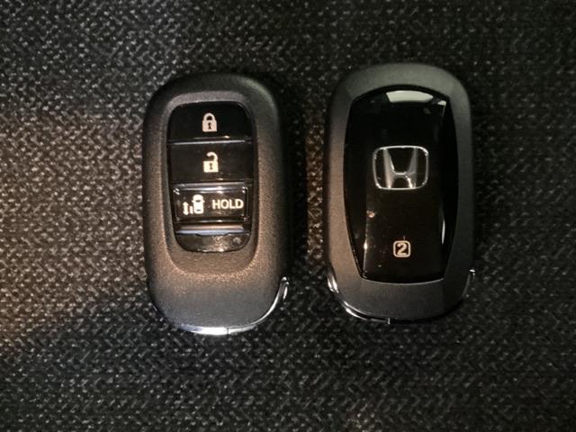 Ｎ－ＢＯＸカスタム ベースグレード　中古スタッドレスタイヤ、純正メモリーナビ、ドライブレコーダー前後装着＋ＥＴＣ付　当社デモカー　前後誤発進抑制　パーキングセンサー　シートＨ　Ｉストップ　オートエアコン　ＬＥＤヘッド　ドラレコ　４ＷＤ（18枚目）