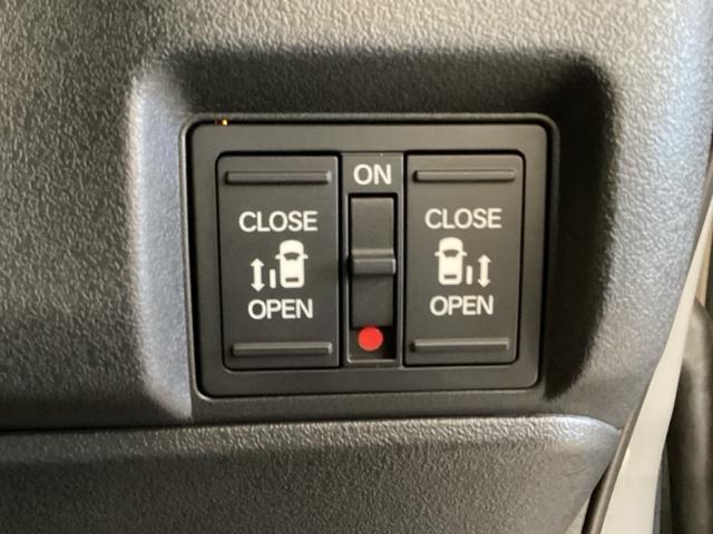 Ｎ－ＢＯＸカスタム コーディネートスタイル　中古スタッドレスタイヤ、純正メモリーナビ、ドライブレコーダー前後装着＋ＥＴＣ付　当社デモカー　ＬＥＤ　オートエアコン　Ｂカメラ　パーキングセンサー　ダブルエアバック　ドラレコ　スマ－トキ－　４ＷＤ（18枚目）