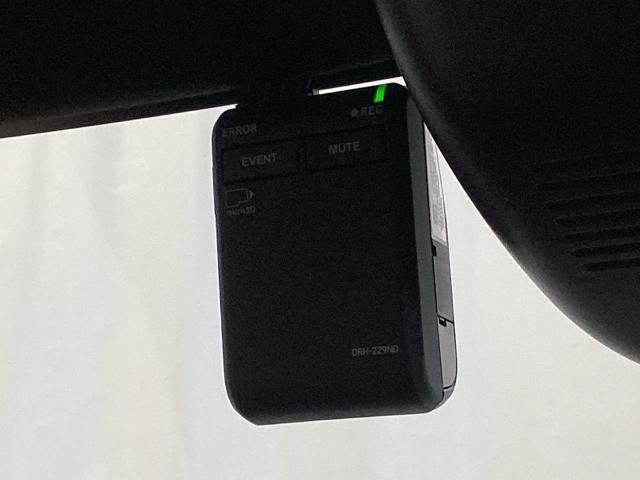 Ｎ－ＢＯＸカスタム ベースグレード　中古スタッドレスタイヤ、純正メモリーナビ、ドライブレコーダー前後装着＋ＥＴＣ付　当社デモカー　Ｗ電動ドア　ＵＳＢ接続　ＣＭＢＳ　Ｄレコ　１オーナー　ベンチシート　オートエアコン　スマートキ　ＬＥＤ（21枚目）