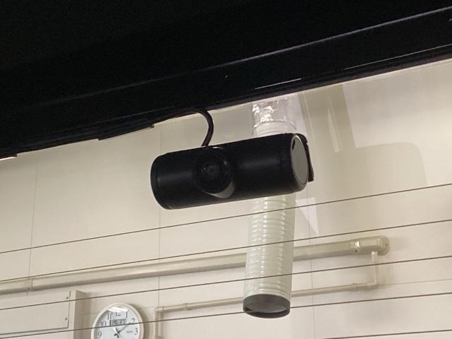 Ｎ－ＢＯＸカスタム ベースグレード　中古スタッドレスタイヤ、純正メモリーナビ、ドライブレコーダー前後装着＋ＥＴＣ付　当社デモカー　Ｗ電動ドア　ＵＳＢ接続　ＣＭＢＳ　Ｄレコ　１オーナー　ベンチシート　オートエアコン　スマートキ　ＬＥＤ（22枚目）