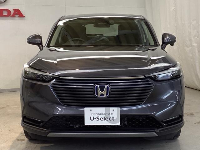 ヴェゼル ｅ：ＨＥＶＸ　光触媒抗菌消臭施工済　ドラレコ　障害物センサー　ナビ　シートヒーター　ＥＴＣ　ソナー　Ｒカメラ　クルコン　エアコン　シ－トヒ－タ－　スマキー　ＶＳＡ　ＬＥＤライト　ＤＶＤ　エアバッグ　ＡＢＳ　４ＷＤ車（2枚目）