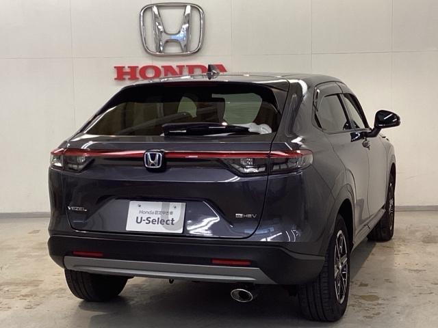 ヴェゼル ｅ：ＨＥＶＸ　光触媒抗菌消臭施工済　ドラレコ　障害物センサー　ナビ　シートヒーター　ＥＴＣ　ソナー　Ｒカメラ　クルコン　エアコン　シ－トヒ－タ－　スマキー　ＶＳＡ　ＬＥＤライト　ＤＶＤ　エアバッグ　ＡＢＳ　４ＷＤ車（3枚目）