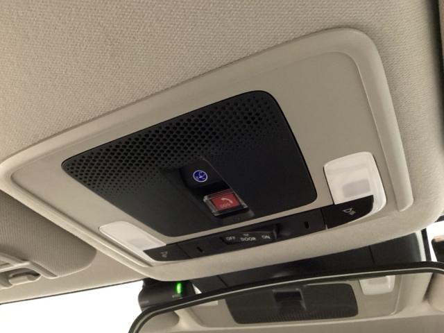 ヴェゼル ｅ：ＨＥＶＸ　光触媒抗菌消臭施工済　ドラレコ　障害物センサー　ナビ　シートヒーター　ＥＴＣ　ソナー　Ｒカメラ　クルコン　エアコン　シ－トヒ－タ－　スマキー　ＶＳＡ　ＬＥＤライト　ＤＶＤ　エアバッグ　ＡＢＳ　４ＷＤ車（6枚目）