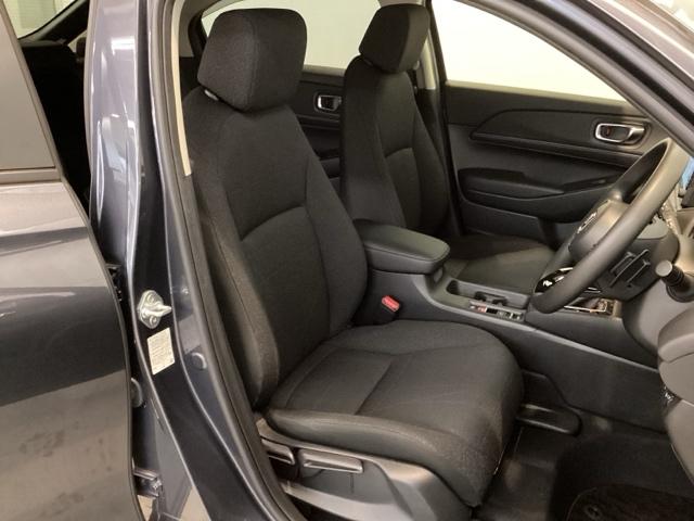 ヴェゼル ｅ：ＨＥＶＸ　光触媒抗菌消臭施工済　ドラレコ　障害物センサー　ナビ　シートヒーター　ＥＴＣ　ソナー　Ｒカメラ　クルコン　エアコン　シ－トヒ－タ－　スマキー　ＶＳＡ　ＬＥＤライト　ＤＶＤ　エアバッグ　ＡＢＳ　４ＷＤ車（21枚目）