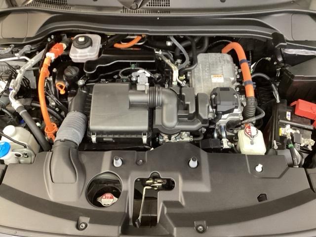 ヴェゼル ｅ：ＨＥＶＸ　光触媒抗菌消臭施工済　ドラレコ　障害物センサー　ナビ　シートヒーター　ＥＴＣ　ソナー　Ｒカメラ　クルコン　エアコン　シ－トヒ－タ－　スマキー　ＶＳＡ　ＬＥＤライト　ＤＶＤ　エアバッグ　ＡＢＳ　４ＷＤ車（25枚目）