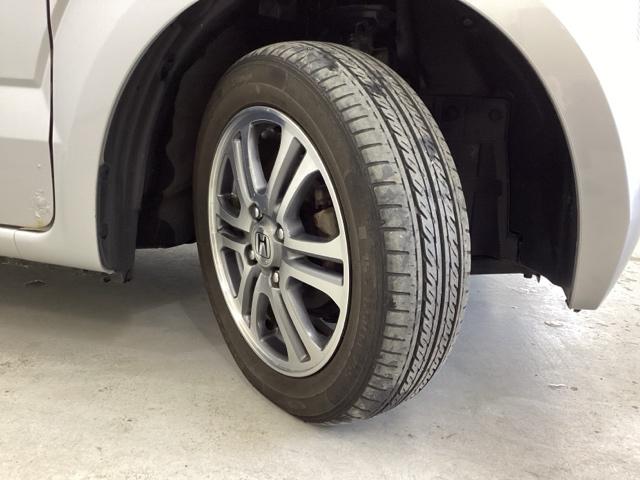 N-BOX G・Lパッケージ 光触媒抗菌消臭施工済 ナビ I-STOP ベンチ席 カラーバックモニター 全席PW イモビライザー 地TV AAC 横滑り防止 スマートキー DVD再生 ABS キーレスE パワーステアリング(22枚目)