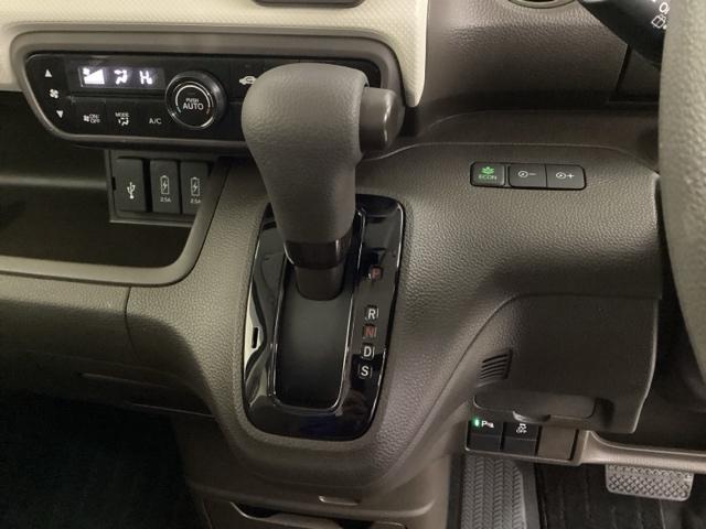 N-BOX L いまコレ+新品・フロアカーペットマット付 光触媒抗菌消臭施工済 前席シートヒーター CMBS Bカメラ ナビTV LEDヘッドライト パーキングセンサー クルコン ベンチシート オートエアコン 4WD(10枚目)