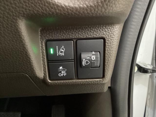 N-BOX L いまコレ+新品・フロアカーペットマット付 光触媒抗菌消臭施工済 前席シートヒーター CMBS Bカメラ ナビTV LEDヘッドライト パーキングセンサー クルコン ベンチシート オートエアコン 4WD(17枚目)