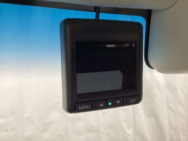 N-BOX L いまコレ+新品・フロアカーペットマット付 光触媒抗菌消臭施工済 前席シートヒーター CMBS Bカメラ ナビTV LEDヘッドライト パーキングセンサー クルコン ベンチシート オートエアコン 4WD(19枚目)