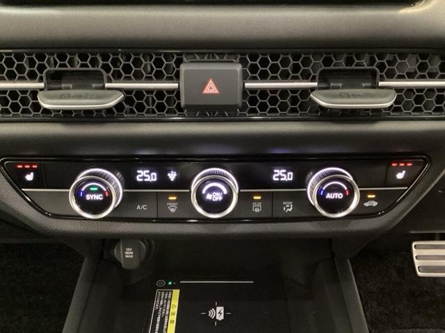 ＺＲ－Ｖ ｅ：ＨＥＶＺ　光触媒抗菌消臭施工済　障害物センサー　全周囲カメラ　ナビ　シートヒーター　ＥＴＣ　電動リアゲート　Ｐセンサー　レザー　Ｂカメラ　サイドエアバック　パワ－シ－ト　ＬＥＤヘッドライト　ＵＳＢ接続　地デジ（11枚目）