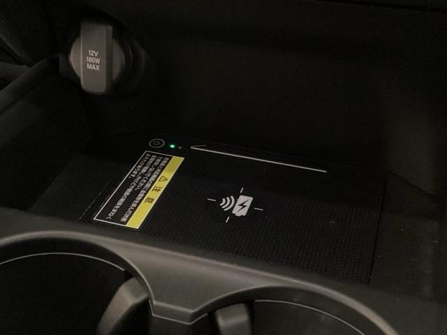 ＺＲ－Ｖ ｅ：ＨＥＶＺ　光触媒抗菌消臭施工済　障害物センサー　全周囲カメラ　ナビ　シートヒーター　ＥＴＣ　電動リアゲート　Ｐセンサー　レザー　Ｂカメラ　サイドエアバック　パワ－シ－ト　ＬＥＤヘッドライト　ＵＳＢ接続　地デジ（12枚目）