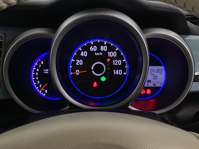 �^�񒆂ɃX�s�[�h���[�^�[��z�����A���₷���R�Ⴡ�[�^�[�ɂȂ��Ă��܂��B�E���̃C���t�H���[�V������ʂŃI�h���[�^�[��R��Ȃǂ̏����m�F�ł��܂��B