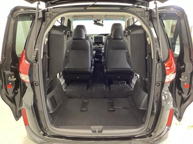 �R��ڃV�[�g�𒵂ˏグ�āA�Q��ڃV�[�g���őO�܂ŃX���C�h������΍L���ו��X�y�[�X���o�����܂��B���ʂ͒i�������Ȃ��ו��̏o����������₷���Ȃ��Ă��܂��B