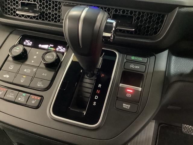 �b�u�s�Ԃ̃Z���N�g���o�[�ł��B�ᑬ���獂���܂ŁA�ϑ��V���b�N�̂Ȃ��X���[�Y�ȑ������������ƂƂ��ɁA�G���W�������̂悢�̈���ێ����邱�ƂŔR��ɂ��v�����܂��B