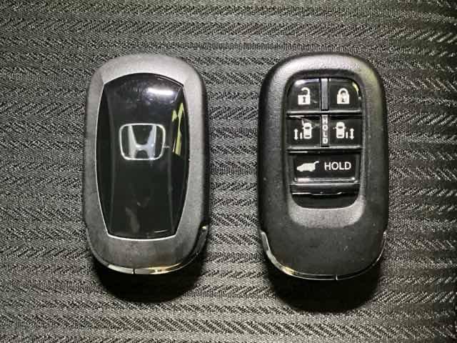 �X�}�[�g�L�[�t���ł�����h�A���b�N�̊J����уG���W���X�^�[�g���y�X�ł��B�d���X���C�h�h�A�̊J���߂��{�^���ő���ł��܂��B�{�^������Ńg�����N���J������d���e�[���Q�[�g�̃{�^�������Ă��܂��B