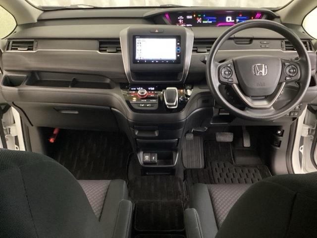 フリードハイブリッド ハイブリッド・Ｇブラックスタイル　いまコレ＋新品・フロアカーペットマット付　光触媒抗菌消臭施工済　ブレーキサポート　左右電動スライドドア　ＵＳＢ　リアカメラ　前席シートヒーター　イモビ　助手席エアバッグ　地デジ　ＶＳＡ　クルコン（7枚目）