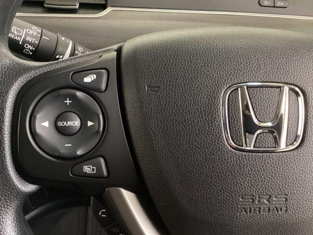 フリードハイブリッド ハイブリッド・Ｇブラックスタイル　いまコレ＋新品・フロアカーペットマット付　光触媒抗菌消臭施工済　ブレーキサポート　左右電動スライドドア　ＵＳＢ　リアカメラ　前席シートヒーター　イモビ　助手席エアバッグ　地デジ　ＶＳＡ　クルコン（13枚目）