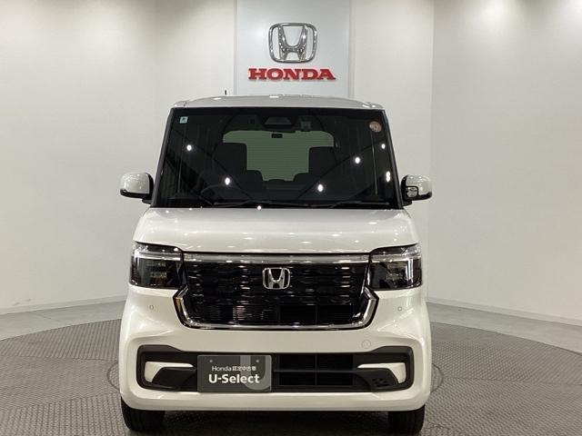 N-BOXカスタム ベースグレード 純正メモリーナビ 純正アルミホイール バックカメラ シートヒーター SOS通報ボタン ETC 片側電動スライドドア 前後ドライブレコーダー 障害物センサー ホンダセンシング 4WD フルセグテレビ(2枚目)