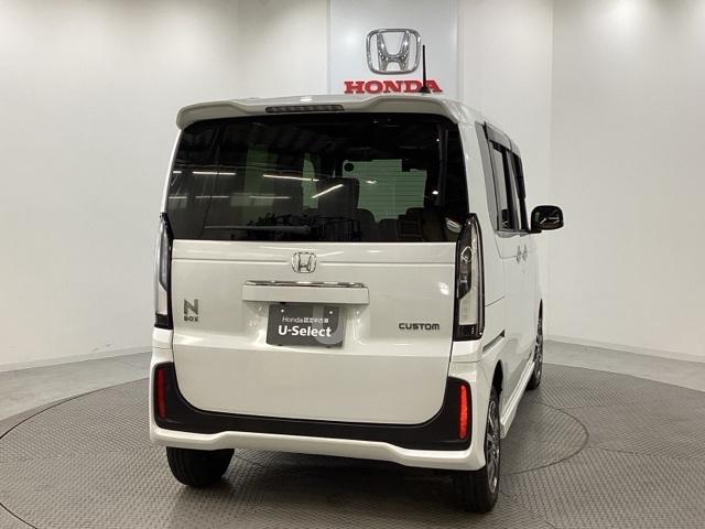 N-BOXカスタム ベースグレード 純正メモリーナビ 純正アルミホイール バックカメラ シートヒーター SOS通報ボタン ETC 片側電動スライドドア 前後ドライブレコーダー 障害物センサー ホンダセンシング 4WD フルセグテレビ(3枚目)