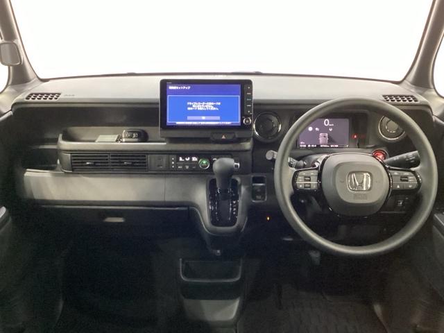 N-BOXカスタム ベースグレード 純正メモリーナビ 純正アルミホイール バックカメラ シートヒーター SOS通報ボタン ETC 片側電動スライドドア 前後ドライブレコーダー 障害物センサー ホンダセンシング 4WD フルセグテレビ(5枚目)