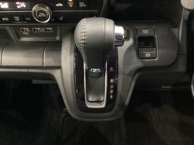 N-WGNカスタム L・ターボ 中古スタッドレスタイヤ 純正メモリーナビ ドライブレコーダー前後装着+ETC付 当社デモカー 純正アルミホイール バックカメラ シートヒーター 障害物センサー クルーズコントロール サイドエアバッグ(10枚目)