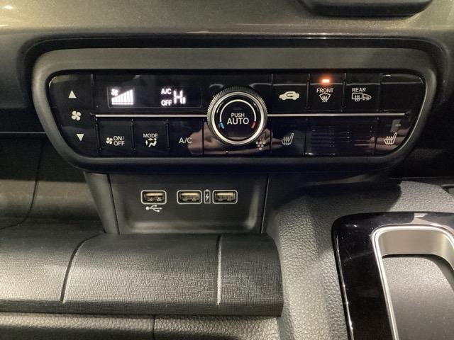 N-WGNカスタム L・ターボ 中古スタッドレスタイヤ 純正メモリーナビ ドライブレコーダー前後装着+ETC付 当社デモカー 純正アルミホイール バックカメラ シートヒーター 障害物センサー クルーズコントロール サイドエアバッグ(11枚目)