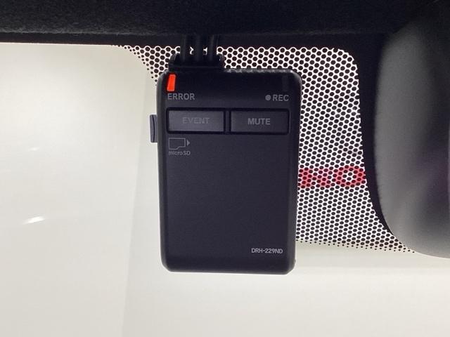 N-WGNカスタム L・ターボ 中古スタッドレスタイヤ 純正メモリーナビ ドライブレコーダー前後装着+ETC付 当社デモカー 純正アルミホイール バックカメラ シートヒーター 障害物センサー クルーズコントロール サイドエアバッグ(17枚目)