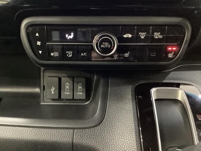 Ｎ－ＢＯＸカスタム Ｌ　いまコレ＋新品・フロアカーペットマット付　純正メモリーナビ　バックカメラ　障害物センサー　シートヒーター　両側電動スライドドア　ＥＴＣ　ドライブレコーダー　純正エンジンスターター　ホンダセンシング（11枚目）