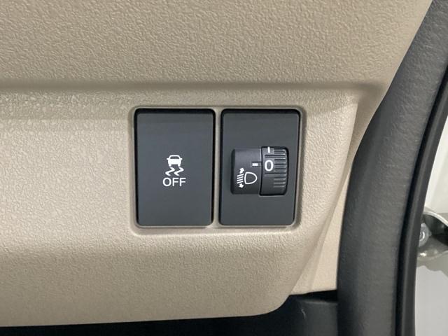 Ｎ－ＢＯＸジョイ ベースグレード　中古スタッドレスタイヤ　純正メモリーナビ　ドライブレコーダー前後装着＋ＥＴＣ付　当社デモカー　片側電動スライドドア　シートヒーター　障害物センサー　バックカメラ　ＳＯＳ通報ボタン　Ｒカメラ　ＶＳＡ（19枚目）