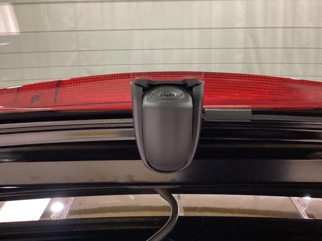 ����ɂ��h���C�u���R�[�_�[�̃J�������t���Ă��܂��B�O�㗼���ł��Ԃ̎�����Ď��E�L�^�������܂��B