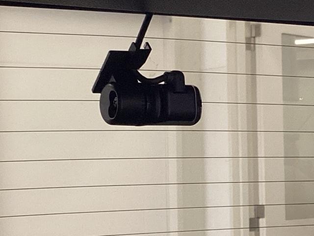 ヴェゼル ハイブリッドＺ・ホンダセンシング　いまコレ＋新品・ドライブレコーダー付　光触媒抗菌消臭施工済　Ｂモニター　ドラレコ付　サイドエアバッグ　ＵＳＢポート　ＶＳＡ　ＬＥＤヘッドランプ　シ－トヒ－タ－　ＡＣ　クルーズコントロール　フルセグ（21枚目）