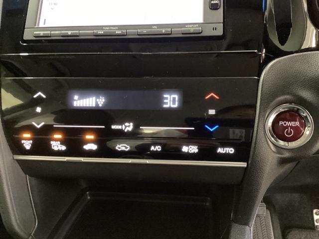 �v���Y�}�N���X�^�[�t���E�I�[�g�G�A�R�������Ă܂��̂ŁA�ȒP����ŉ��K�ɉ߂����܂��B���A�M���̃X�C�b�`�̒��ɁA�ᓹ�ɑΉ������T�C�h�~���[�q�[�^�[�������Ă��܂��B