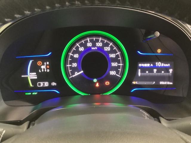 �n�C�u���b�g�Ԑ�p�̃��[�^�[�ł��B�����̃X�s�[�h���[�^�[��荶�E�̃T�u�f�X�v���C�ŔR��⓮�͓`�B�Ȃǂ̏�񂪌����悤�ɂȂ��Ă��܂��B