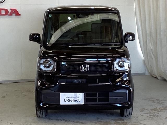 N-BOX ベースグレード 中古スタッドレスタイヤ、純正メモリーナビ、ドライブレコーダー前後装着+ETC付 当社デモカー LEDランプ ブレーキサポート サイドエアバッグ DVD再生 Bカメラ パーキングセンサー フルセグテレビ(4枚目)