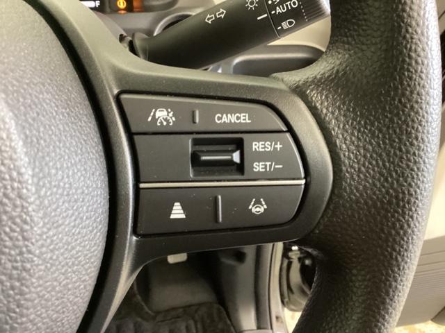 N-BOX ベースグレード 中古スタッドレスタイヤ、純正メモリーナビ、ドライブレコーダー前後装着+ETC付 当社デモカー LEDランプ ブレーキサポート サイドエアバッグ DVD再生 Bカメラ パーキングセンサー フルセグテレビ(15枚目)