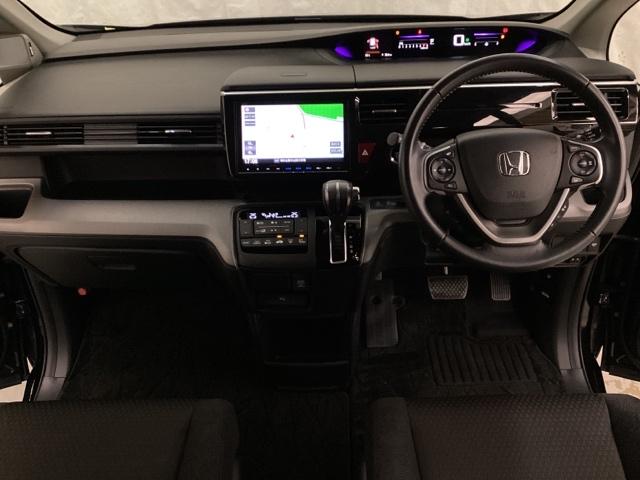 ステップワゴンスパーダ スパーダホンダセンシング　いまコレ＋新品・ドライブレコーダー付　光触媒抗菌消臭施工済　衝突被害軽減装置　ＬＥＤヘッドライ　リアエアコン　バックモニター　エアコン　ＶＳＡ　地デジフルセグ　ＵＳＢ　ナビＴＶ　ＤＶＤ再生　ターボ車（7枚目）