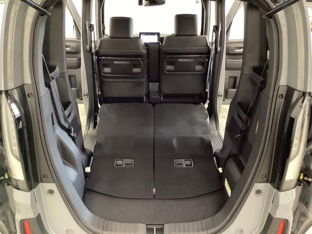 N-BOXカスタム コーディネートスタイル 中古スタッドレスタイヤ、純正メモリーナビ、ドライブレコーダー前後装着+ETC付 当社デモカー 横滑防止 Bカメラ 衝突軽減 オートエアコン ドラレコ パーキングセンサー フルセグTV クルコン 4WD(29枚目)