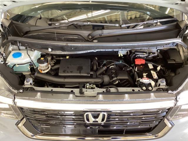 N-BOXカスタム コーディネートスタイル 中古スタッドレスタイヤ、純正メモリーナビ、ドライブレコーダー前後装着+ETC付 当社デモカー 横滑防止 Bカメラ 衝突軽減 オートエアコン ドラレコ パーキングセンサー フルセグTV クルコン 4WD(30枚目)