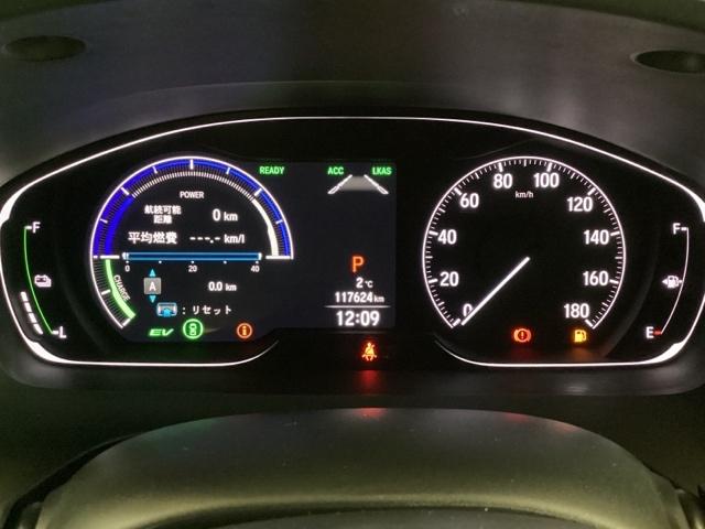 �n�C�u���b�g�Ԑ�p�̃��[�^�[�ł��B�E���̑�^�X�s�[�h���[�^�[�ɉ����A�X�e�A�����O�X�C�b�`���g���č��̃}���`�C���t�H���[�V�����E�f�B�X�v���C�ŔR��⓮�͓`�B�Ȃǂ̏�񂪌����悤�ɂȂ��Ă��܂��B