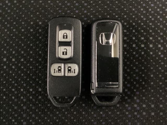 Ｎ－ＢＯＸ ＧＳＳパッケージ　光触媒抗菌消臭施工済　シートヒーター　ＥＴＣ　１セグＴＶ　アイドリングストップ機能　ナビテレビ　スマートキー＆プッシュスタート　フルオートエアコン　リヤカメラ　キーフリー　ＥＳＣ　ＡＢＳ　４ＷＤ（12枚目）