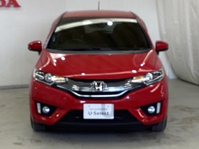 フィットハイブリッド Ｓパッケージ　光触媒抗菌消臭施工済　ＭＴモード　ＥＴＣ　バックモニター　ＡＢＳ　オートクルーズ　地デジ　スマキー　ＡＡＣ　ＬＥＤヘッドランプ　盗難防止装置　キーレスエントリー　アイドリングストップ　４ＷＤ　ＥＳＣ（2枚目）