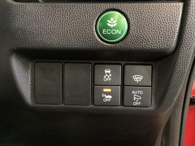 フィットハイブリッド Ｓパッケージ　光触媒抗菌消臭施工済　ＭＴモード　ＥＴＣ　バックモニター　ＡＢＳ　オートクルーズ　地デジ　スマキー　ＡＡＣ　ＬＥＤヘッドランプ　盗難防止装置　キーレスエントリー　アイドリングストップ　４ＷＤ　ＥＳＣ（15枚目）