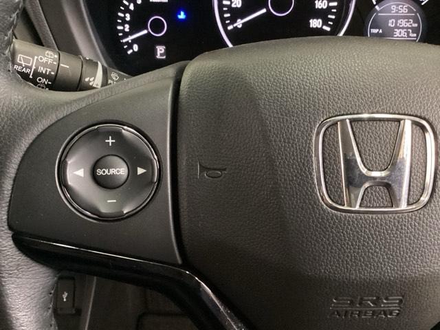 ヴェゼル Ｇ　いまコレ＋新品・フロアカーペットマット付　光触媒抗菌消臭施工済　ＶＳＡ　リアカメラ　ＡＢＳ　エアコン　パワーウィンドウ　パワーステアリング　ＵＳＢ　エアバッグ　盗難防止システム　スマートキー　４ＷＤ車（14枚目）