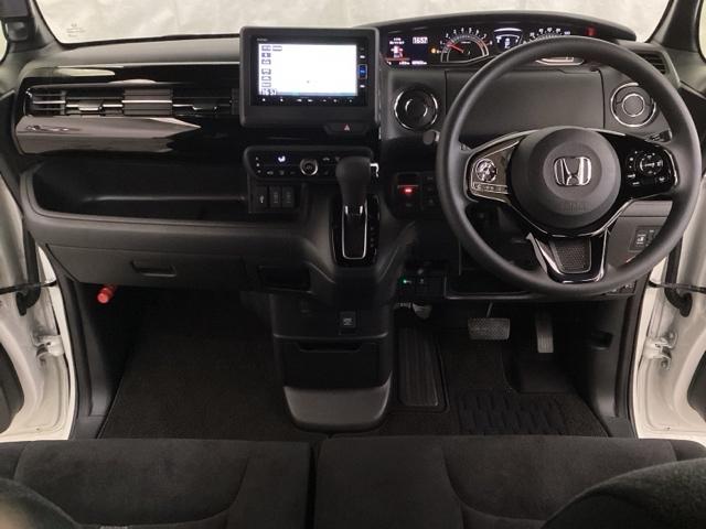 Ｎ－ＢＯＸカスタム Ｌ　光触媒抗菌消臭施工済　障害物センサー　シートヒーター　横滑り防止機能　盗難防止システム　ＡＡＣ　ＥＣＯＮ　シ－トヒ－タ－　ＬＥＤヘッドライト　Ｒカメラ　クルコン　フルセグＴＶ　サイドエアバッグ　ソナー（5枚目）