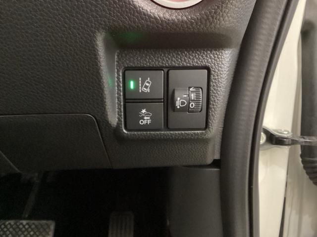 Ｎ－ＢＯＸカスタム Ｌ　光触媒抗菌消臭施工済　障害物センサー　シートヒーター　横滑り防止機能　盗難防止システム　ＡＡＣ　ＥＣＯＮ　シ－トヒ－タ－　ＬＥＤヘッドライト　Ｒカメラ　クルコン　フルセグＴＶ　サイドエアバッグ　ソナー（15枚目）