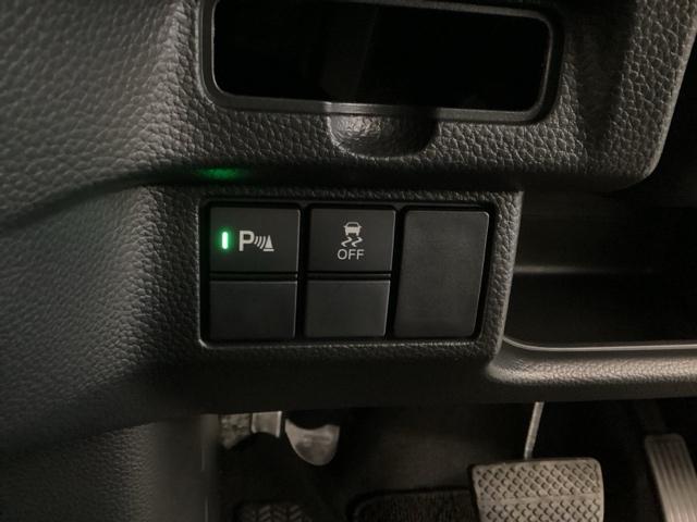 Ｎ－ＢＯＸカスタム Ｌ　光触媒抗菌消臭施工済　障害物センサー　シートヒーター　横滑り防止機能　盗難防止システム　ＡＡＣ　ＥＣＯＮ　シ－トヒ－タ－　ＬＥＤヘッドライト　Ｒカメラ　クルコン　フルセグＴＶ　サイドエアバッグ　ソナー（16枚目）