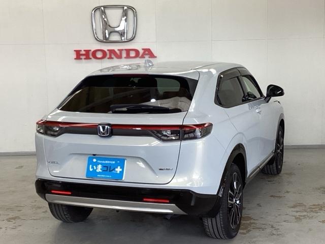 ヴェゼル ｅ：ＨＥＶＺ　いまコレ＋新品・リモコンエンジンスターター付　光触媒抗菌消臭施工済　ＥＴＣ装備　パワーリアゲート　スマートキ－　キーフリーシステム　ＵＳＢポート　ドラレコ付き　アクティブクルーズ　ＬＥＤライト　Ｂカメ（5枚目）