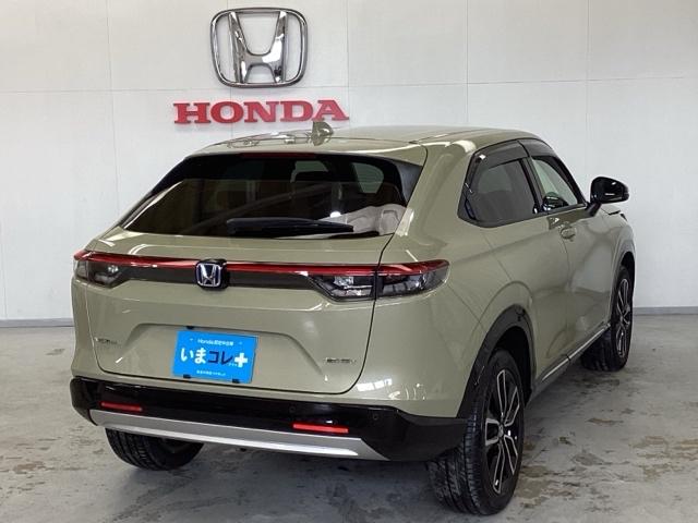 ヴェゼル ｅ：ＨＥＶＺ　いまコレ＋新品・リモコンエンジンスターター付　光触媒抗菌消臭施工済　ＥＴＣ装備　パワーリアゲート　スマートキ－　キーフリーシステム　ＵＳＢポート　ドラレコ付き　アクティブクルーズ　ＬＥＤライト　Ｂカメ（5枚目）