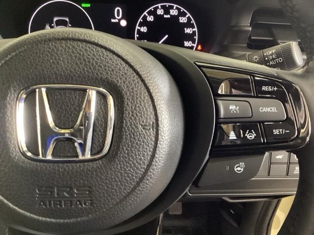 ヴェゼル ｅ：ＨＥＶＺ　いまコレ＋新品・リモコンエンジンスターター付　光触媒抗菌消臭施工済　ＥＴＣ装備　パワーリアゲート　スマートキ－　キーフリーシステム　ＵＳＢポート　ドラレコ付き　アクティブクルーズ　ＬＥＤライト　Ｂカメ（16枚目）