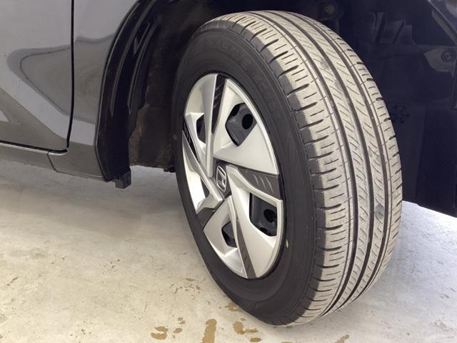 フリードハイブリッド ハイブリッド・Ｇホンダセンシング　光触媒抗菌消臭施工済　エンジンスターター　ドラレコ前後　シートヒーター　ＥＴＣ　誤発進抑制機能　Ｂモニター　ＬＥＤ　スマキー　キーフリー　クルコン　４ｗｄ　ウォークスルー　ＡＢＳ　ＶＳＡ　エアバッグ（25枚目）